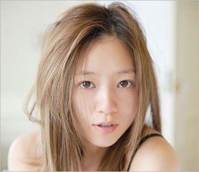 AAA・伊藤千晃のスッピン写真