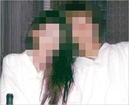 東スポ掲載の若手人気女優Yと日本代表選手Xのツーショット