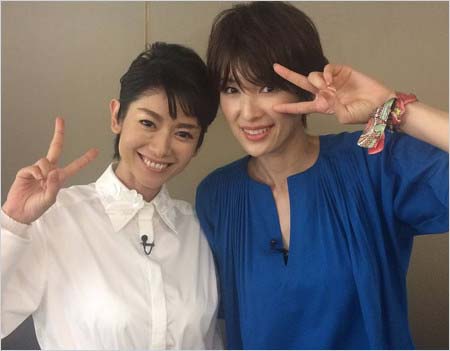 真木よう子と吉瀬美智子のツーショット