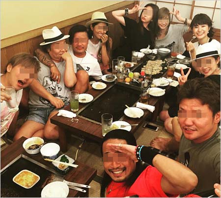 観月あこと友人ら集合写真