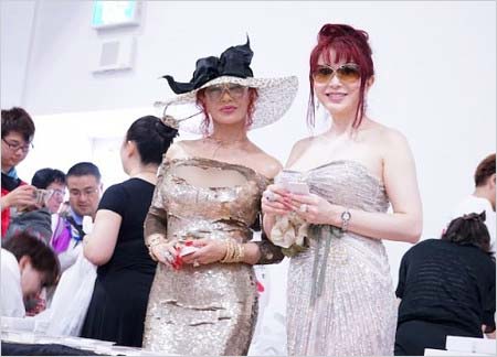 夏コミ(C92)に参加した叶姉妹