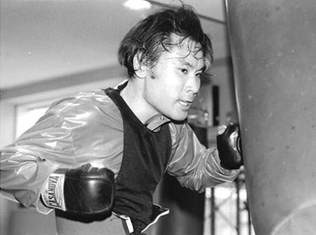 プロボクサーを目指していた当時の片岡鶴太郎