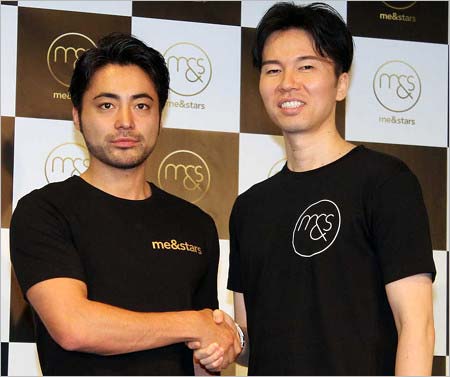 『me&stars』の山田孝之&佐藤俊介