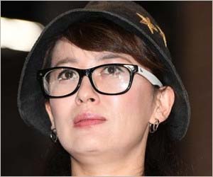 鈴木砂羽が鳳恵弥 牧野美千子の舞台降板騒動を説明 土下座強要等の
