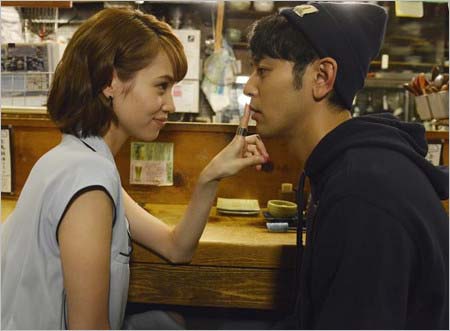 『奥田民生になりたいボーイと出会う男すべて狂わせるガール』のワンシーン1枚目