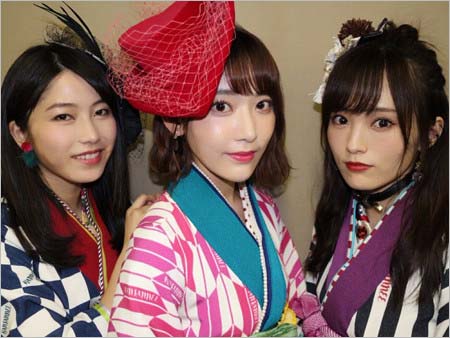 横山由依、宮脇咲良、山本彩