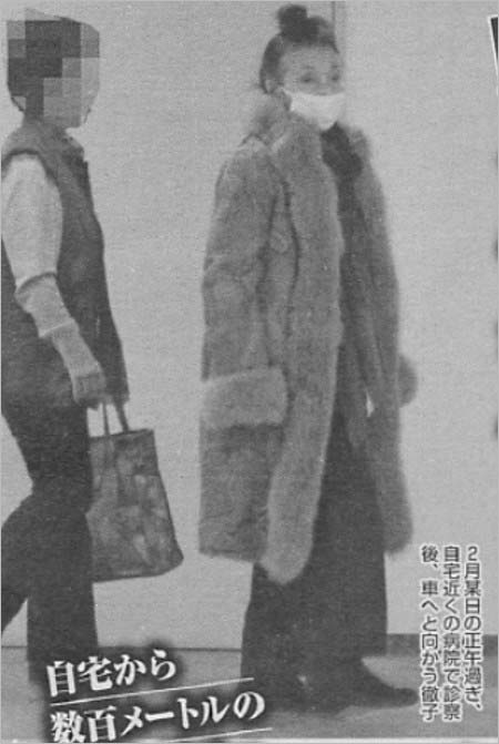 週刊誌が撮影の黒柳徹子