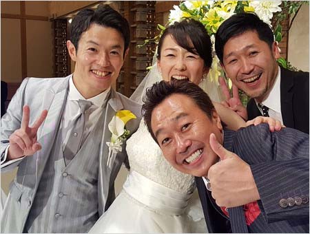 狩野恵里と山本尚貴の挙式、さまぁ~ず・三村マサカズらとの写真