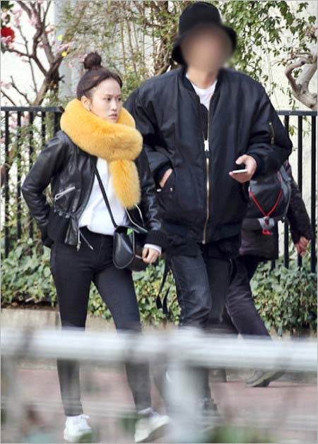 前田敦子とイケメンアパレル会社役員のツーショット2枚目