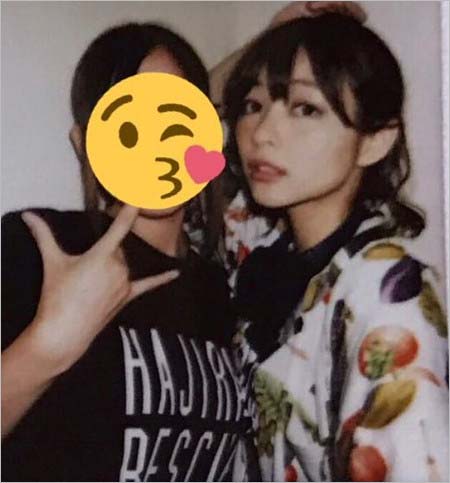 里々佳が果物柄シャツ