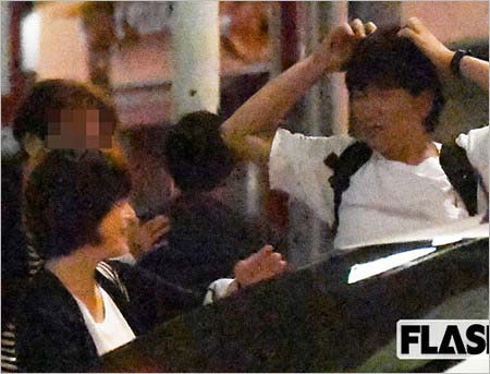 上原多香子とコウカズヤの打ち上げツーショット