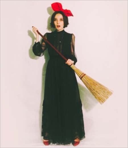 ベッキーが魔女の宅急便・キキのハロウィン仮装披露