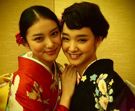 剛力彩芽は武井咲と不仲 Takahiroとできちゃった結婚も連絡せず ライバルが妊娠 出産で仕事に意欲燃やす 今日の最新芸能ゴシップニュースサイト 芸トピ