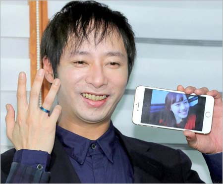 飯村貴子と交際宣言のいしだ壱成