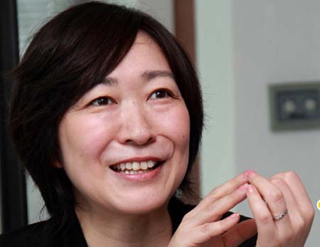 和月伸宏容疑者の妻・黒碕薫