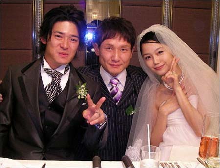 高岡奏輔&宮崎あおいの結婚披露宴ツーショット