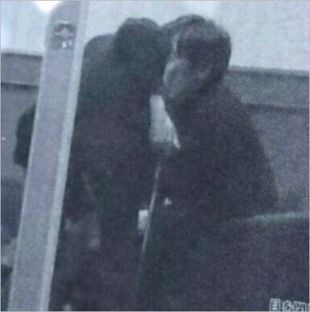 宮沢りえと森田剛のキス現場2枚目（女性自身が撮影）