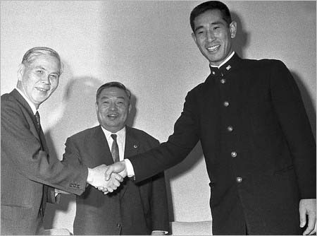 中日入団会見時の星野仙一