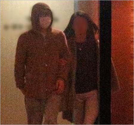 小室哲哉と不倫相手のツーショット