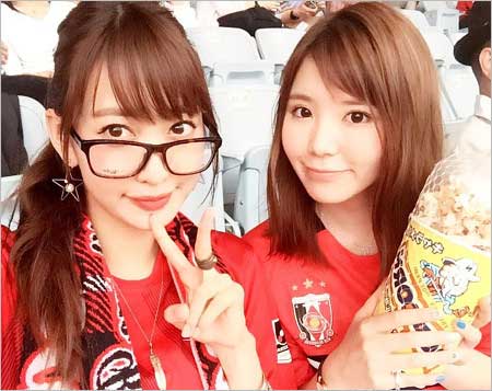 佐達ももこと金子栞のツーショット