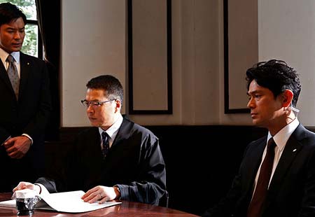 『BG』第2話のワンシーン、田中哲司、江口洋介