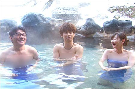 テレビ大阪の番組に出演していた加藤晴彦らの写真