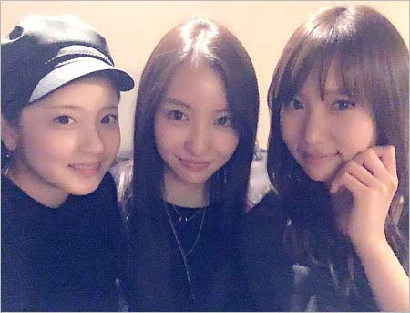 板野友美、永尾まりや、小澤美里