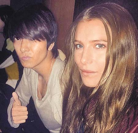 山下智久＆ドリー・ヘミングウェイ