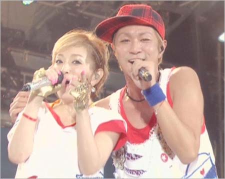 AAA浦田直也&浜崎あゆみのライブツーショット