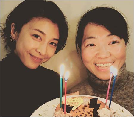 誕生日祝の竹内結子&イモトアヤコ