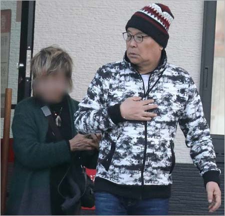 千昌夫とスタイリストAのツーショット