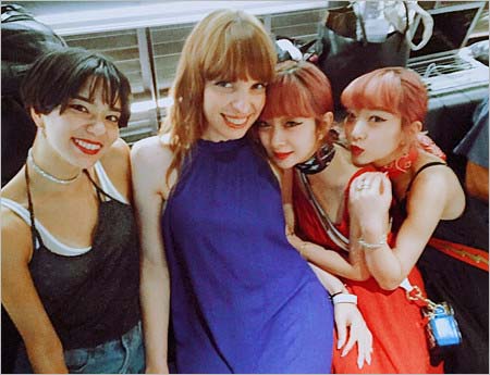 IVANとモデル？たち