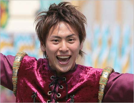 USJのダンサー時代の山下健二郎