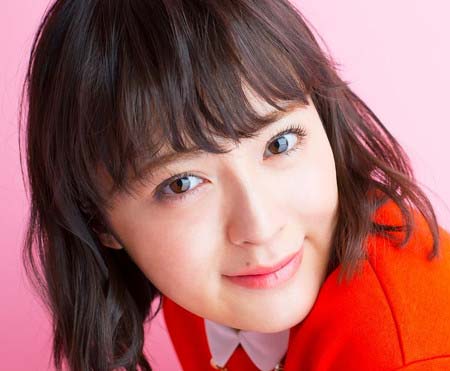 2014年時の貫地谷しほり