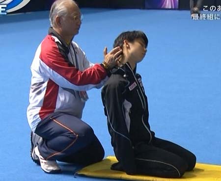 整体師・菊地晃が羽生結弦にマッサージ