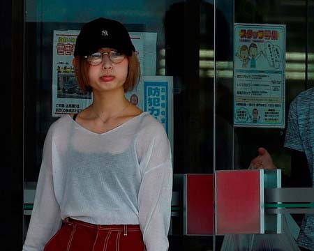 新潟で撮影の志田愛佳のプライベートショット