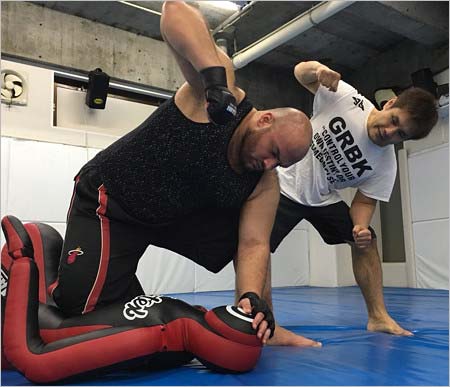 総合格闘家に転身した大砂嵐