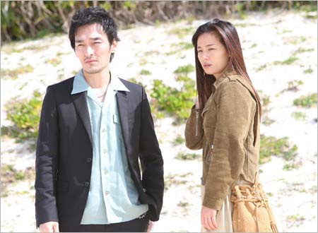 「光へ、航る」で共演の草彅剛&尾野真千子