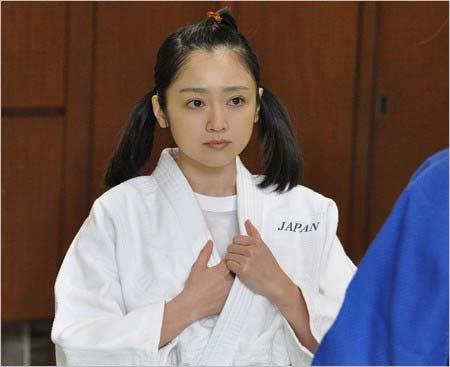 安達祐実が捜査一課長で披露した柔道着姿