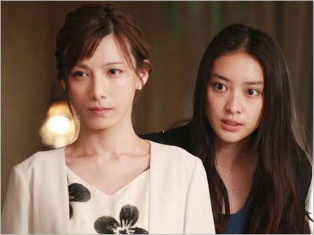 『貴族探偵』第5話・第6話に出演の加藤あい1枚目