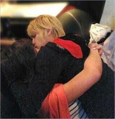 手越祐也と鬼頭桃菜