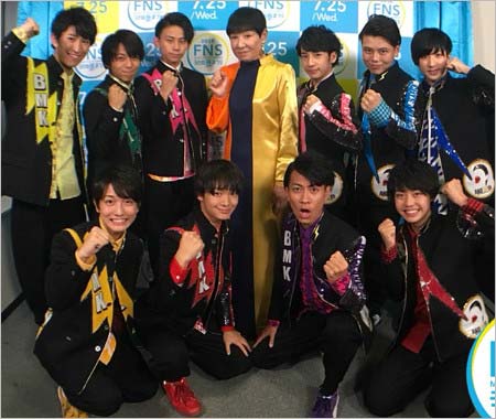 『2018 FNSうたの夏まつり』出演の和田アキ子・BOYS AND MEN研究生