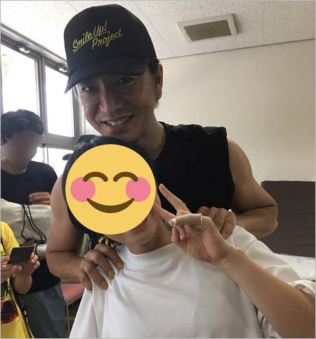 広島県安芸郡坂町小屋浦で炊き出しボランティアをした木村拓哉1枚目