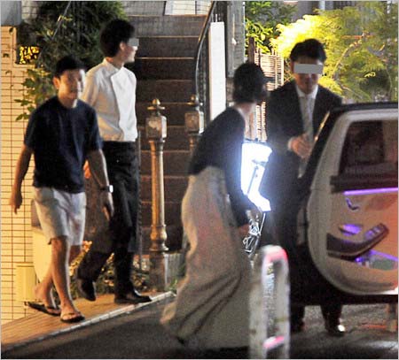 フライデー掲載の前澤友作社長と剛力彩芽の高級レストランデート