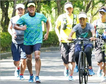 24時間テレビでトライアスロンに挑戦するみやぞんのマラソントレーニング風景