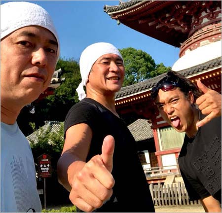 広島県・府中町出身の吉川晃司がボランティア活動に参加