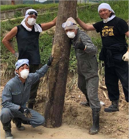 西日本豪雨の被災地でボランティア活動をした吉川晃司