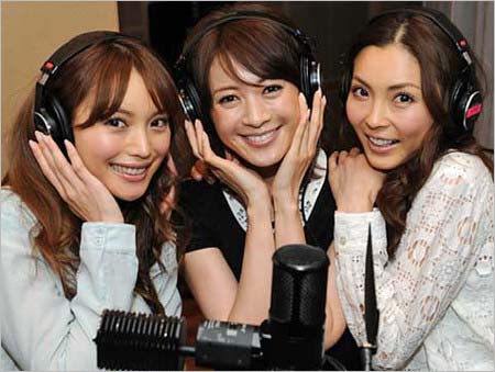 蛯原友里(エビちゃん)・高垣麗子・押切もえ