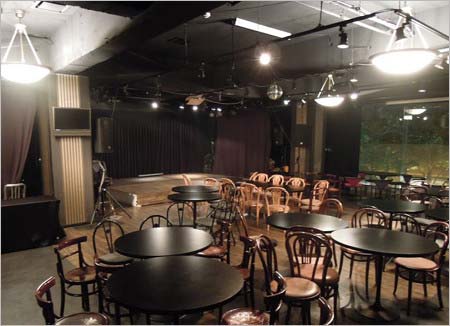 岡本真夜が騒音問題でライブ延期を発表したライブ会場