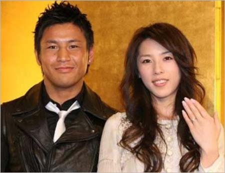 魔裟斗と矢沢心の結婚発表会見